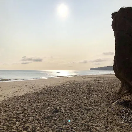Waves At The Bay - Part Of The The Bay Filey Village With Pool, Gym And Direct Access, Pub, Restaurant, Tennis And Meadows Walks