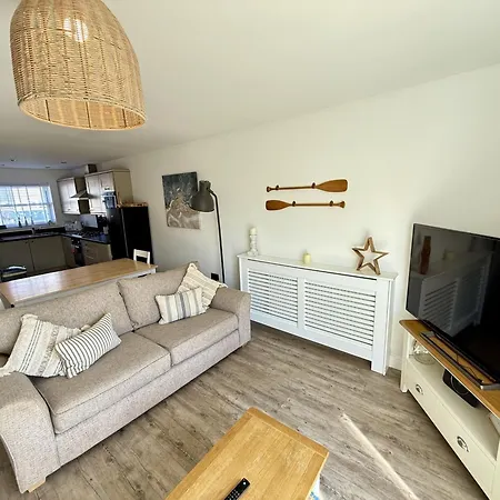 Waves At The Bay - Part Of The The Bay Filey Village With Pool, Gym And Direct Access, Pub, Restaurant, Tennis And Meadows Walks Feriehus *